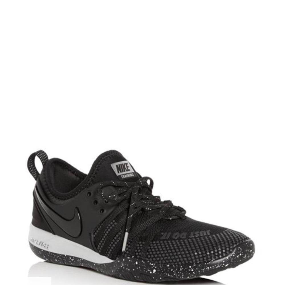 SALE 🎉 Nike Free Sneakers